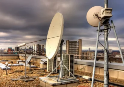 We Are Examining 2 Titles About 90 cm Dish Prices Together